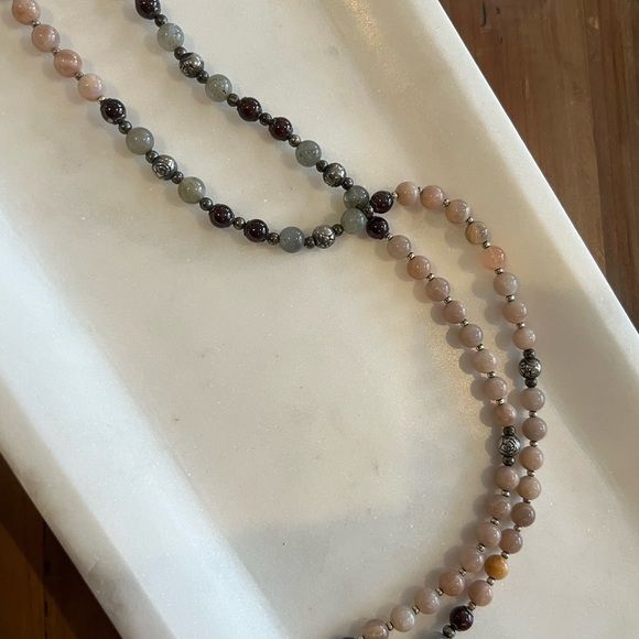 108 Bead Mala Necklace - Sunstone/Garnet/Labradorite - Picture 3 of 5